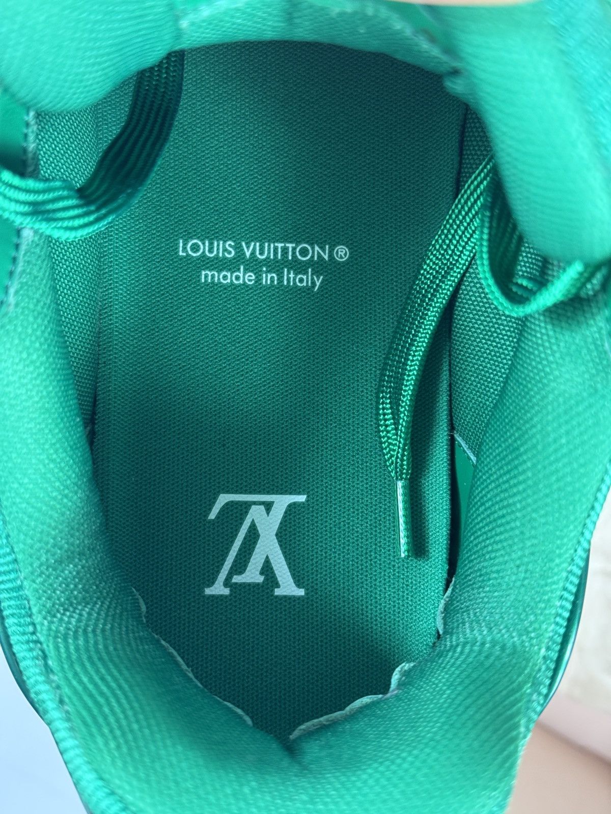 Louis Vuitton PATENT GREEN SNEAKERS RARE Size US 9 / EU 42 - 7 Thumbnail