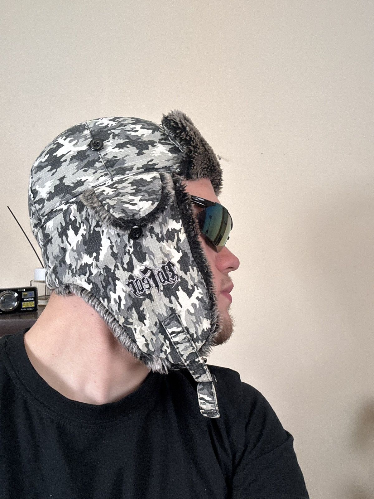 No Fear No Fear Ushanka Mohair Fuzzy Paint Hat Camo Crazy Y2K Winter Size ONE SIZE - 18 Thumbnail