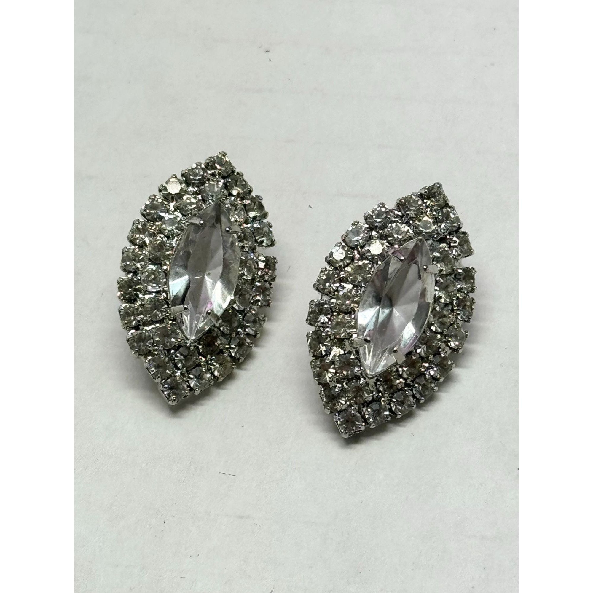 Vintage Vintage rhinestone jeweled earrings Size ONE SIZE - 3 Thumbnail