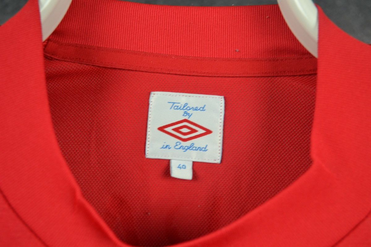 Umbro England 2010 2012 away Gerrard soccer football jersey Size US M / EU 48-50 / 2 - 7 Thumbnail