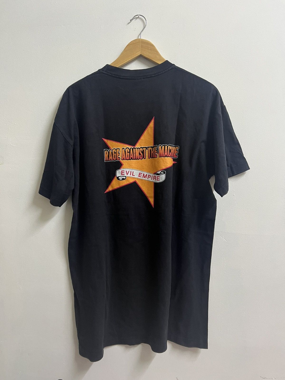 Band Tees × Vintage Vintage 90’s Rage Againts The Machine Size US L / EU 52-54 / 3 - 6 Thumbnail