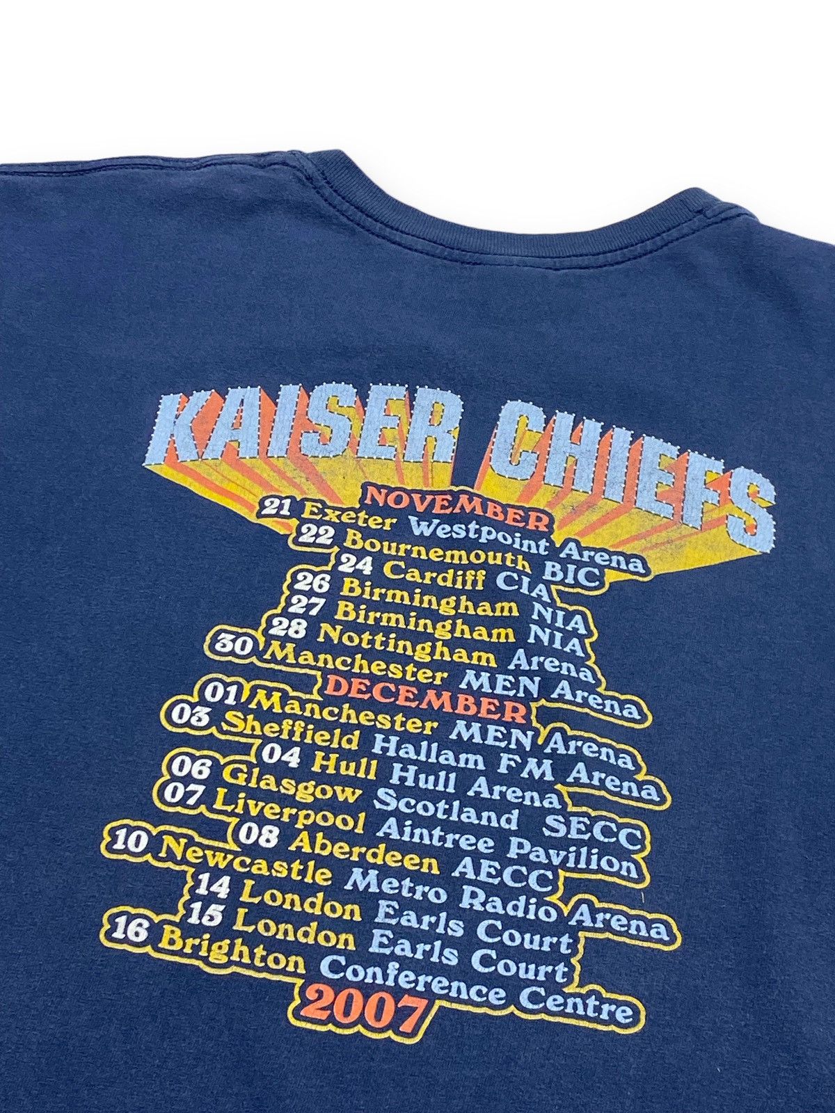 Band Tees 2007 Vintage KAISER CHIEFS Big Logo Tour Navy T Shirt Size US L / EU 52-54 / 3 - 5 Thumbnail