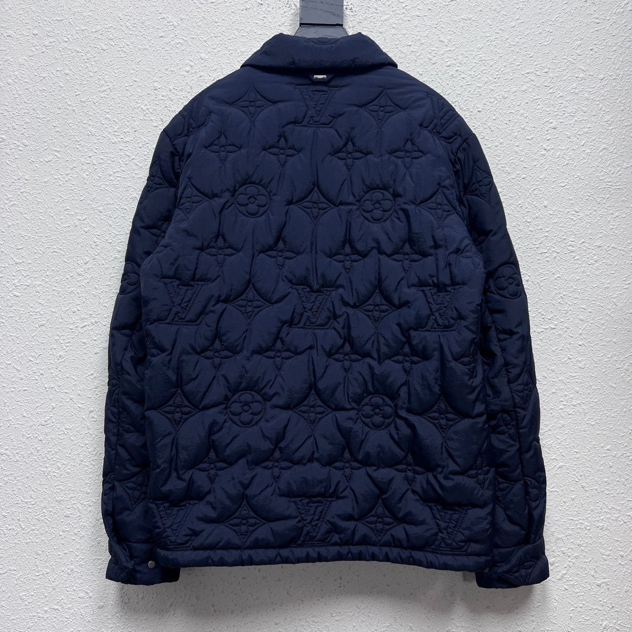 Louis Vuitton LOUIS VUITTON LV 24SS Embossed presbyopic cotton-padded jac Size US M / EU 48-50 / 2 - 2 Thumbnail