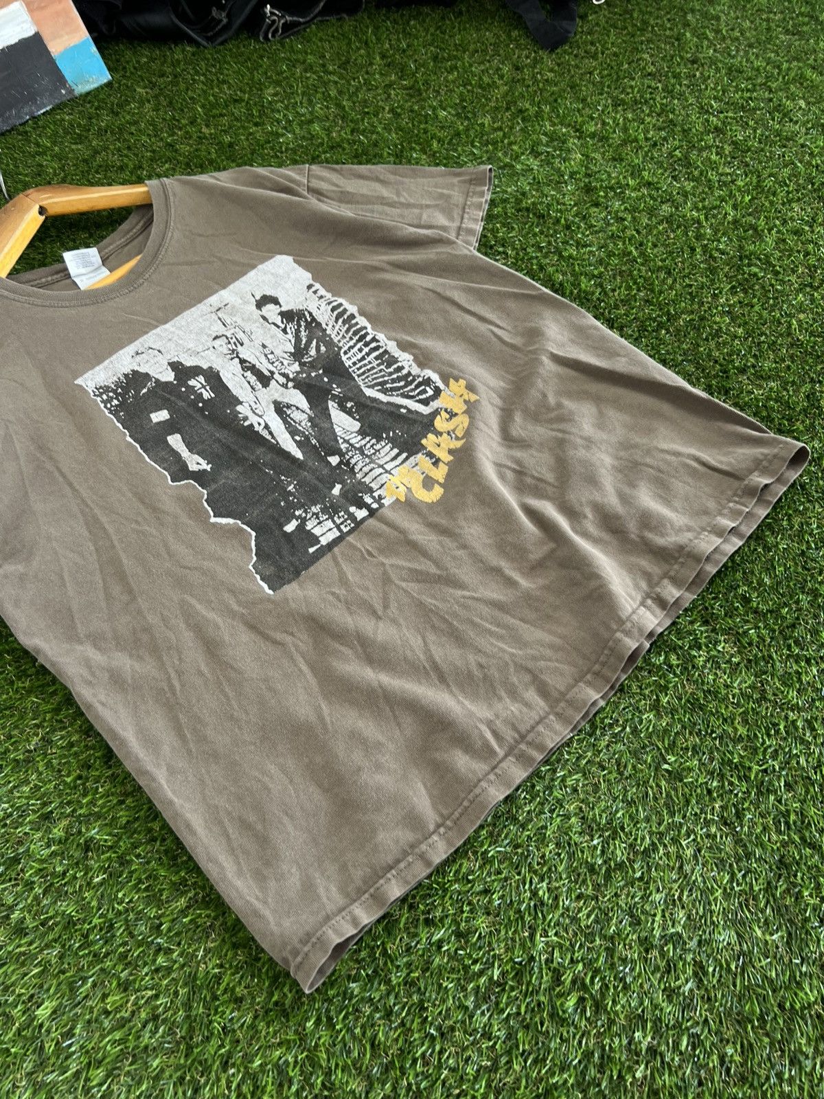 Band Tees Vintage 90’s The Clash T-shirt Size US L / EU 52-54 / 3 - 4 Thumbnail
