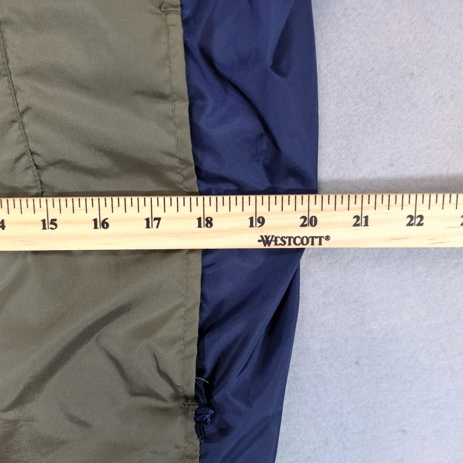 Columbia Columbia Sportswear 1/2 Zip Windbreaker Jacket Men's L Hood Size US L / EU 52-54 / 3 - 10 Thumbnail