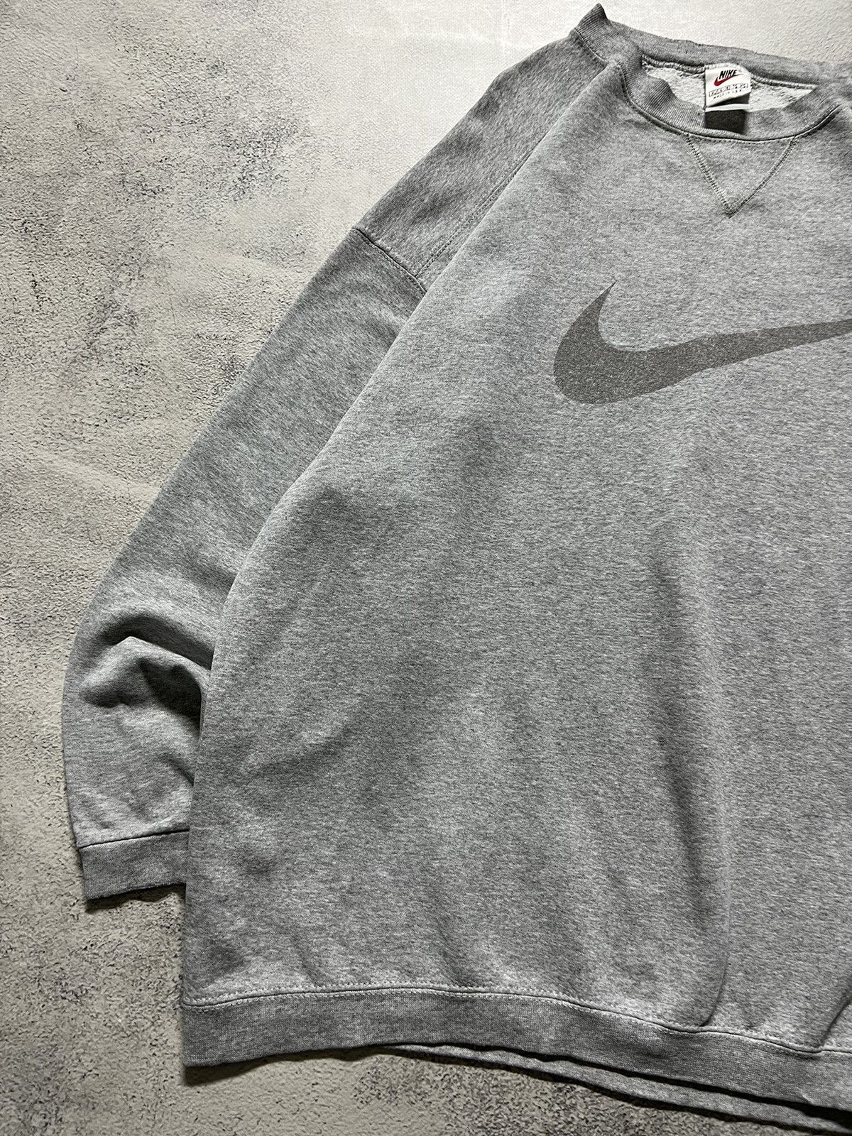 Nike × Vintage Vintage Y2k Nike USA 🩶 Faded Spell Out Logo Sweatshirt 90’s Size XL / US 12-14 / IT 48-50 - 8 Thumbnail