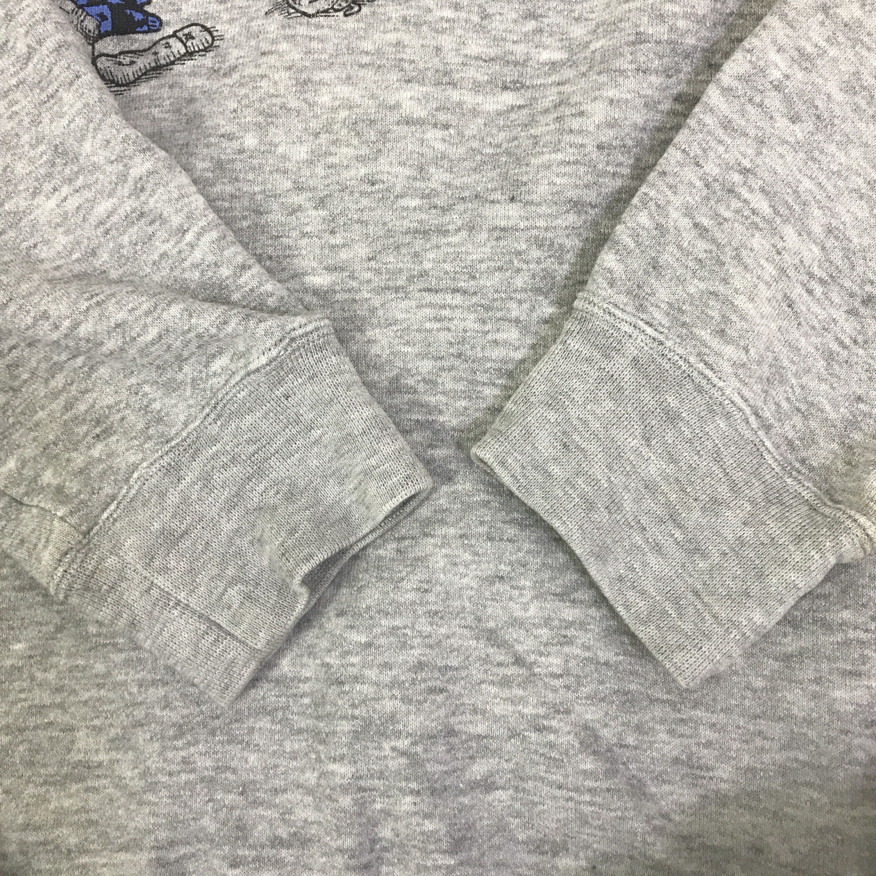 Japanese Brand VTG ASICS RUGBY FOOTBALL WEAR SWEATSHIRT K126B18 Size US L / EU 52-54 / 3 - 7 Thumbnail
