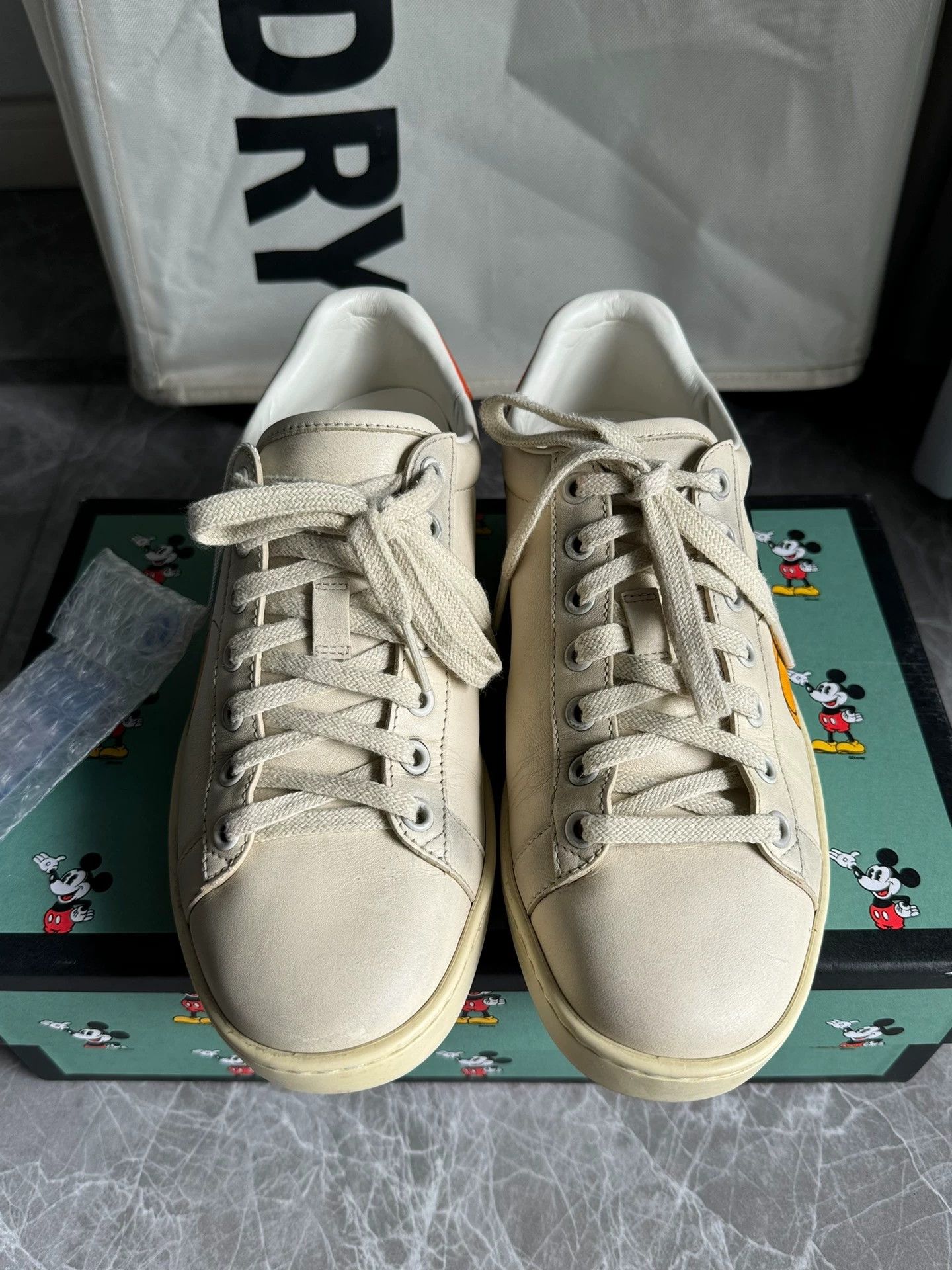 Gucci Gucci Ace Disney Mickey Distressed Cream 37 Size US 6.5 / IT 36.5 - 2 Thumbnail