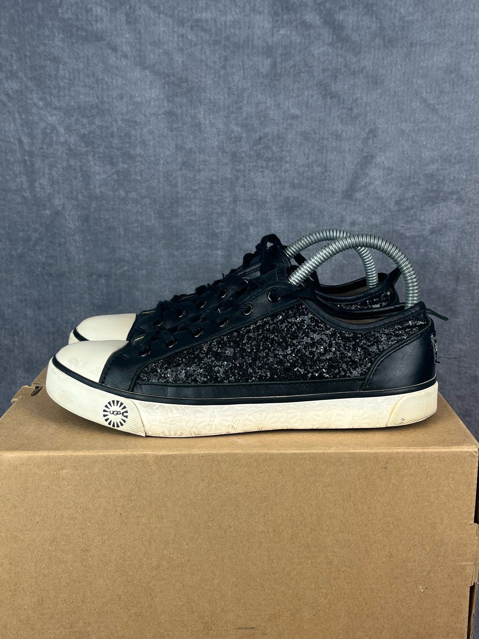 Ugg UGG black sneakers minimalist premium streetwear Size US 8 / IT 38 - 2 Thumbnail