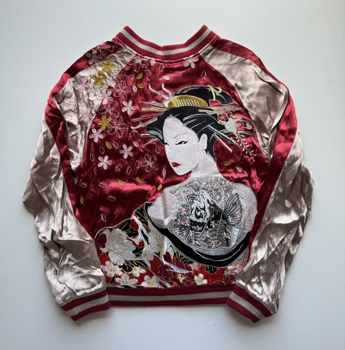Other Japanese Red Oiran Geisha Koi Fish Souvenir Sukajan Jacket M Size US M / EU 48-50 / 2 - 1 Thumbnail