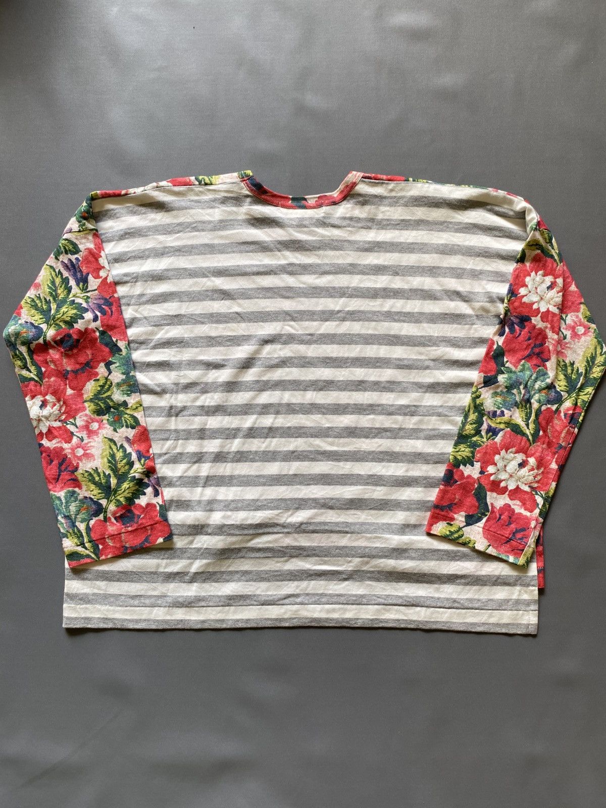 Comme des Garcons Comme des Garcons AD2016 Tshirt Size XS / US 0-2 / IT 36-38 - 2 Thumbnail