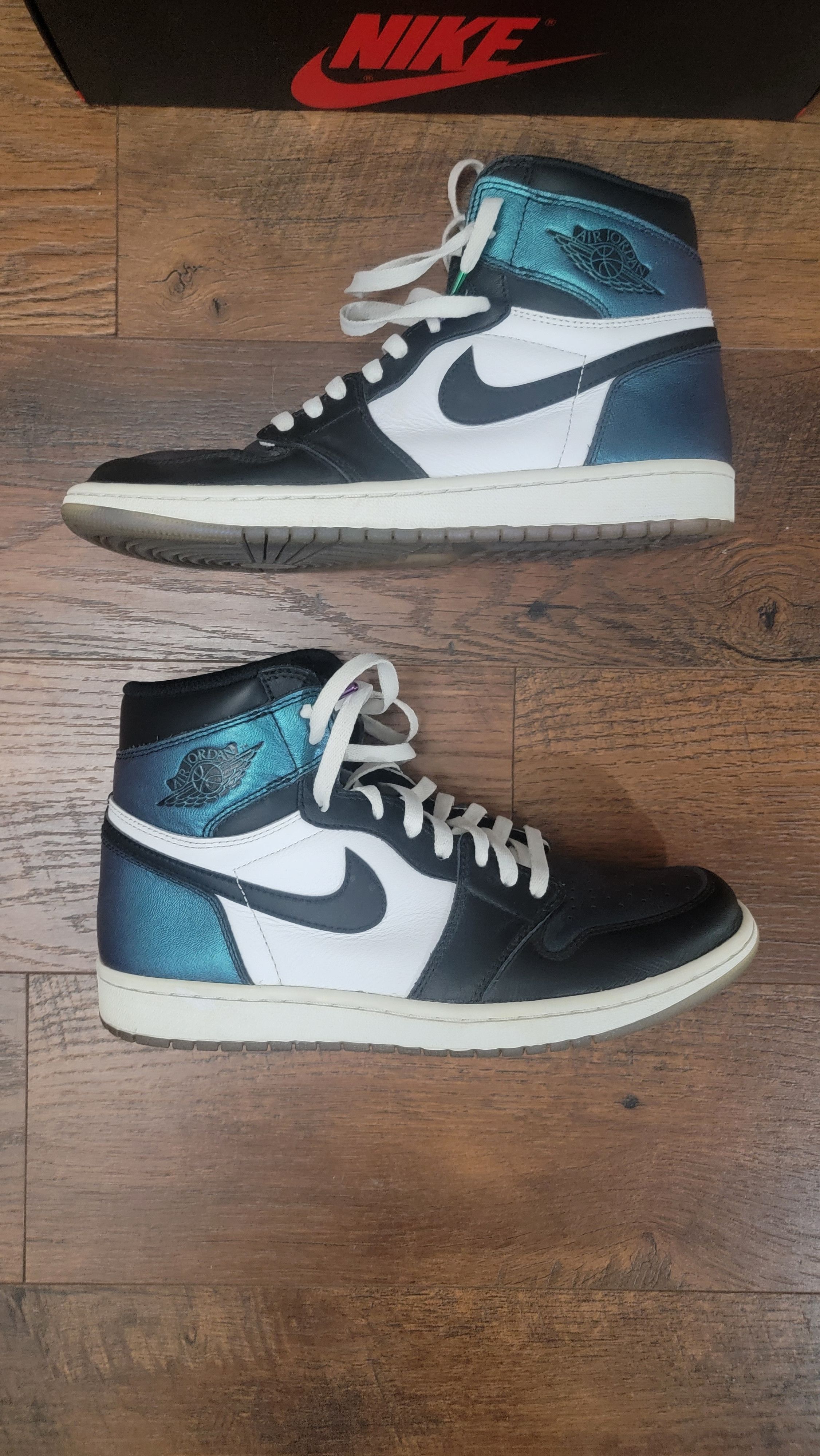 Nike Air Jordan 1 High OG Chameleon Size US 10 / EU 43 - 1 Thumbnail