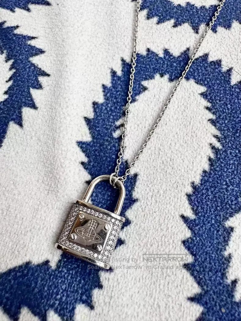 Vivienne Westwood Vivienne Westwood Silver Nanjing Lock Necklace Size ONE SIZE - 1 Thumbnail