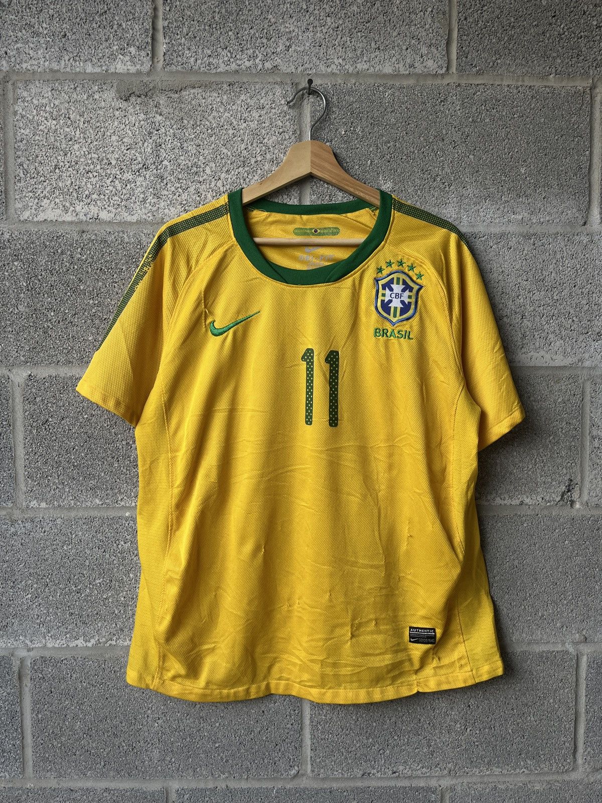 Nike × Vintage Nike Robinho Brazil 🇧🇷 National Soccer Futbol Jersey Kit Size US M / EU 48-50 / 2 - 1 Thumbnail