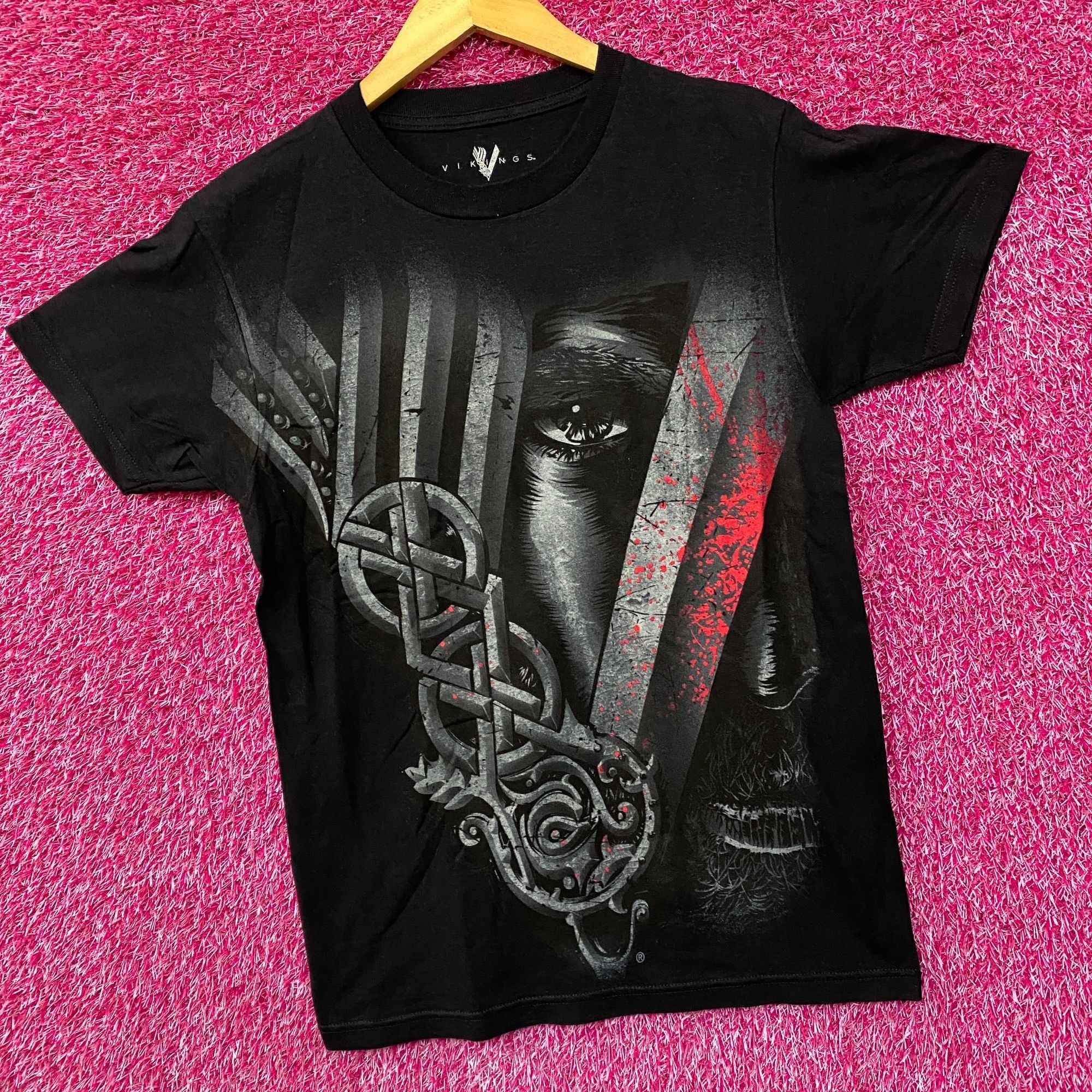 Other Vikings TV Show Leader with Symbol Black T-Shirt Small Size US S / EU 44-46 / 1 - 3 Thumbnail