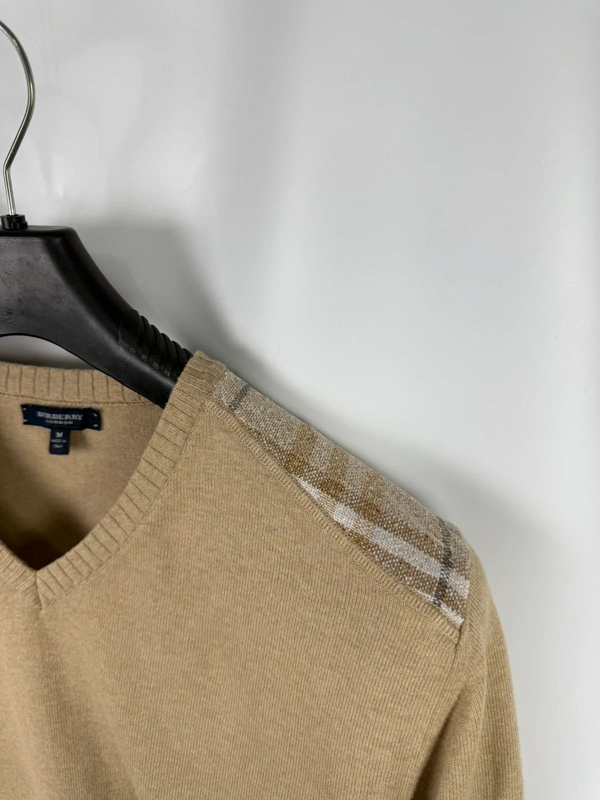 Burberry Burberry Vintage Men Pullover Cotton V-Neck Italy size M Size US M / EU 48-50 / 2 - 2 Thumbnail