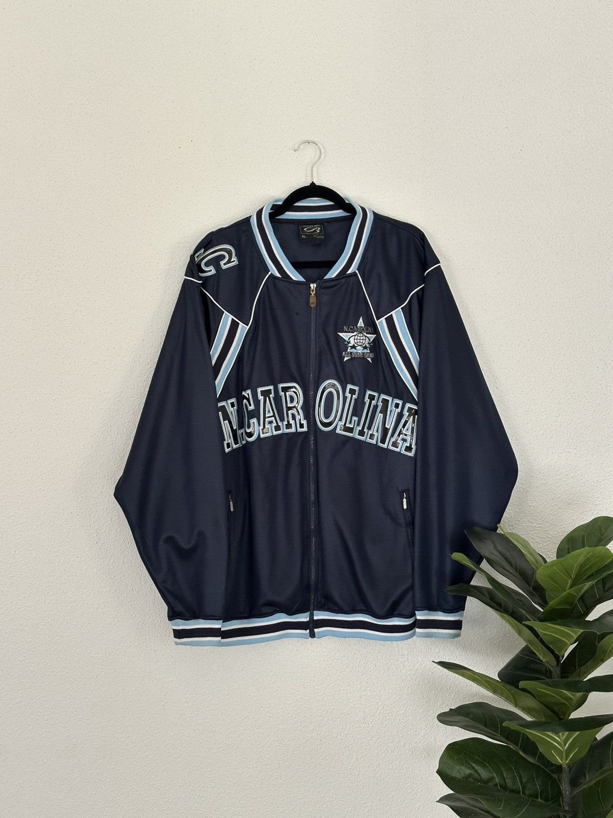 NCAA Vintage Y2K North Carolina 89 GoldenBay All Star game Jacket Size US XL / EU 56 / 4 - 1 Thumbnail