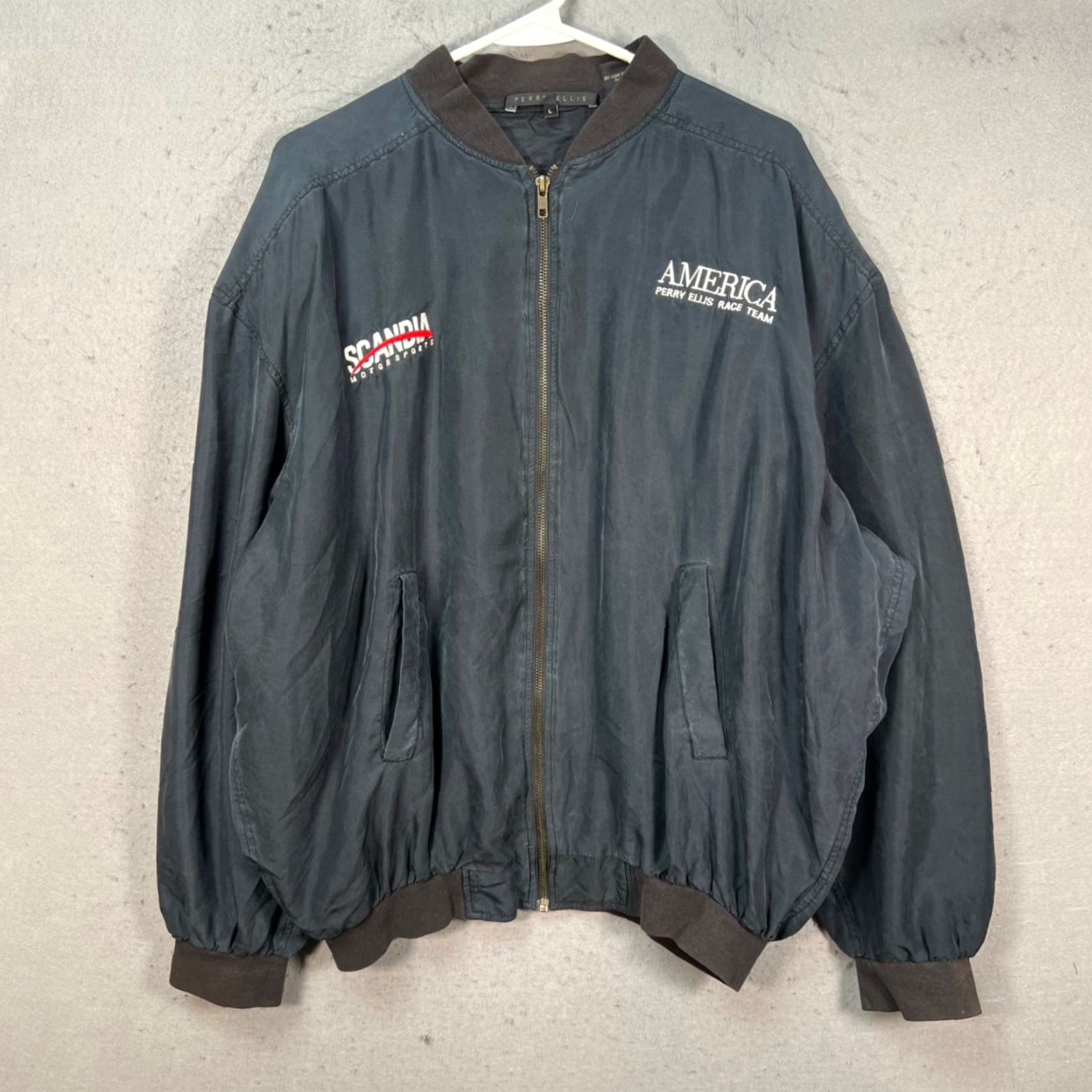 Perry Ellis VTG Perry Ellis Scandia Ferrari America Race Team Silk Bomber Jacket L Mens Blue Silk Embroidered Logo Jacket Size US L / EU 52-54 / 3 - 2 Thumbnail