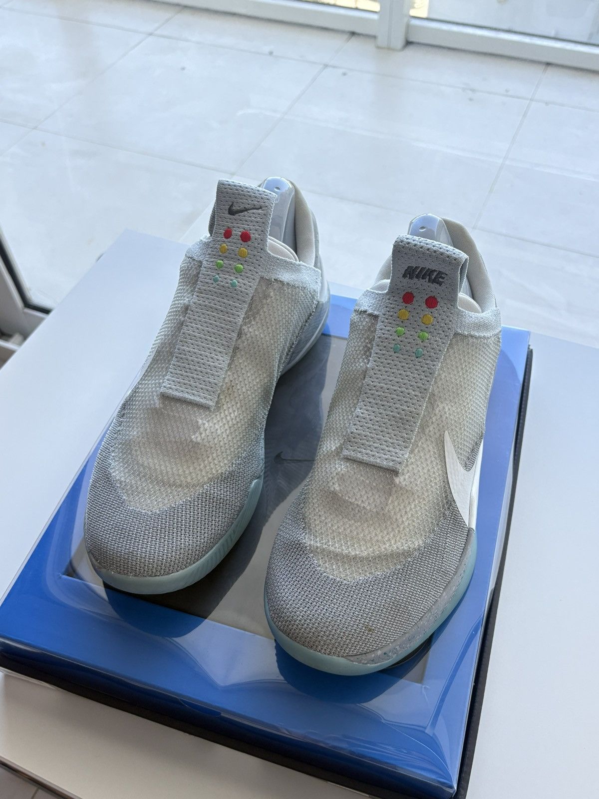 Nike Adapt BB Men’s 11.5 (OG Auto Lacing W Box & Charger)