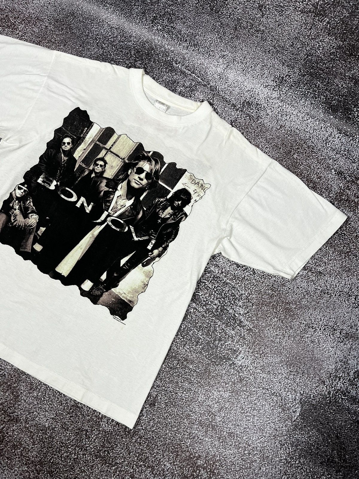 Band Tees × Bon Jovi Vintage 1992 Bon Jovi Keep The Faith Coca-Cola presents tee Size US XL / EU 56 / 4 - 4 Thumbnail