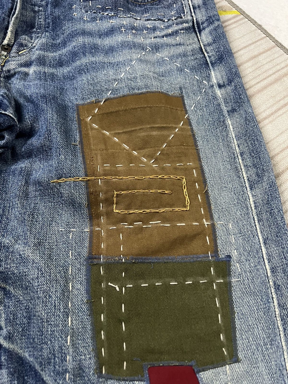 Levi's VINTAGE LEVIS 702 E BACKLE BACK CUSTOM SASHIKO BORO JAPAN Size US 30 / EU 46 - 4 Thumbnail