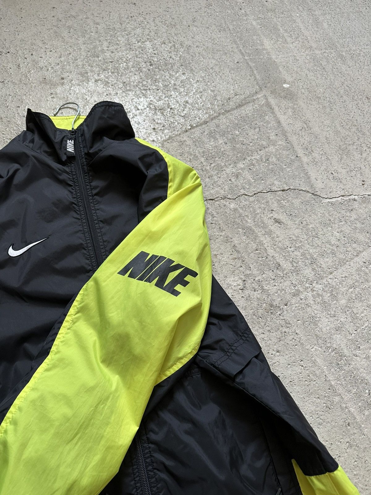 Nike 1997 1998 Nike Training Football Soccer Jacket Nike sz M Men Size US M / EU 48-50 / 2 - 8 Thumbnail