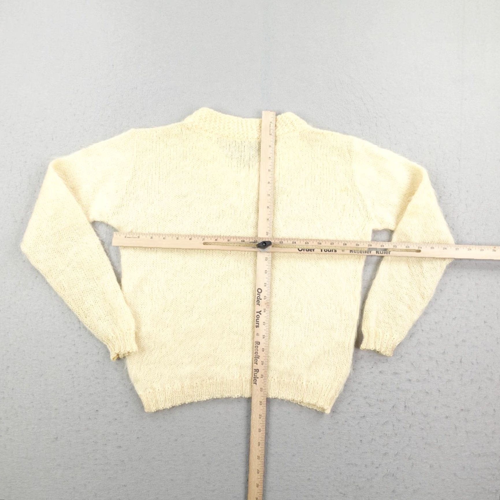Vintage VINTAGE Garland Sweater Womens Medium Beige Knit V Neck Pullover Acrylic 50s Size M / US 6-8 / IT 42-44 - 7 Thumbnail