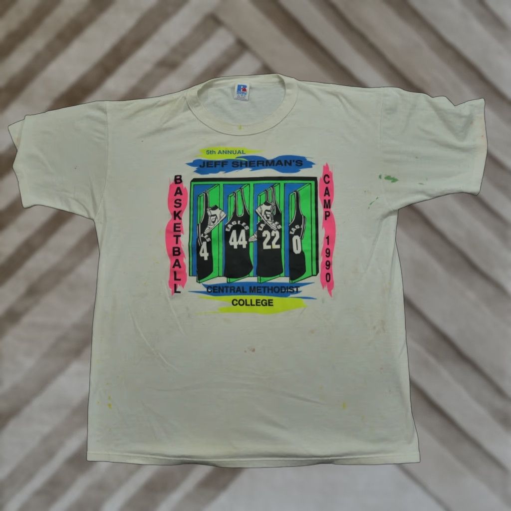 Nike VINTAGE Nike Air Jordan T Shirt Adult XL White 90s Men Size US XL / EU 56 / 4 - 1 Thumbnail
