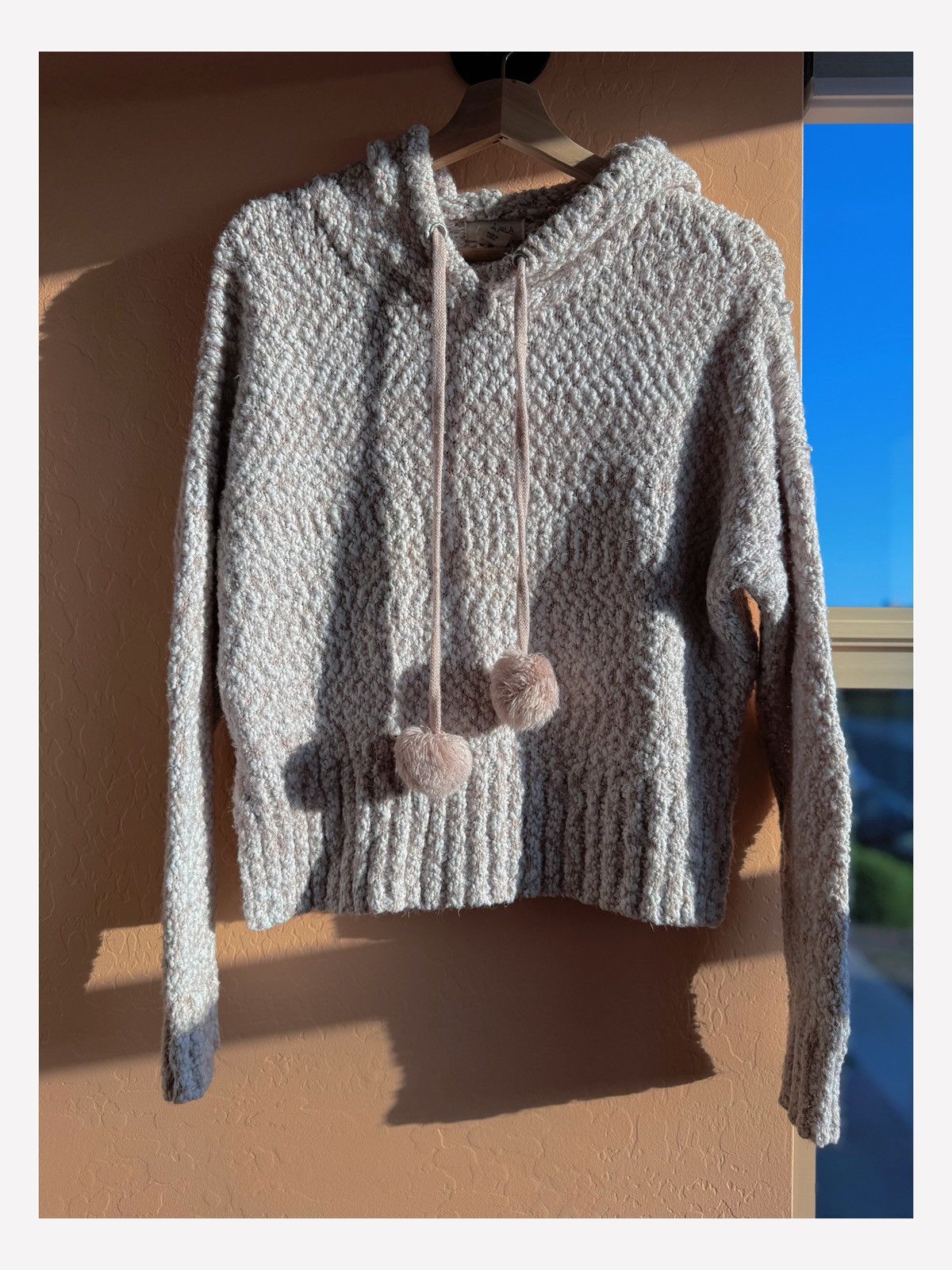 Other Soft & Cozy Pom Pom Knit Hoodie Size M / US 6-8 / IT 42-44 - 1 Thumbnail