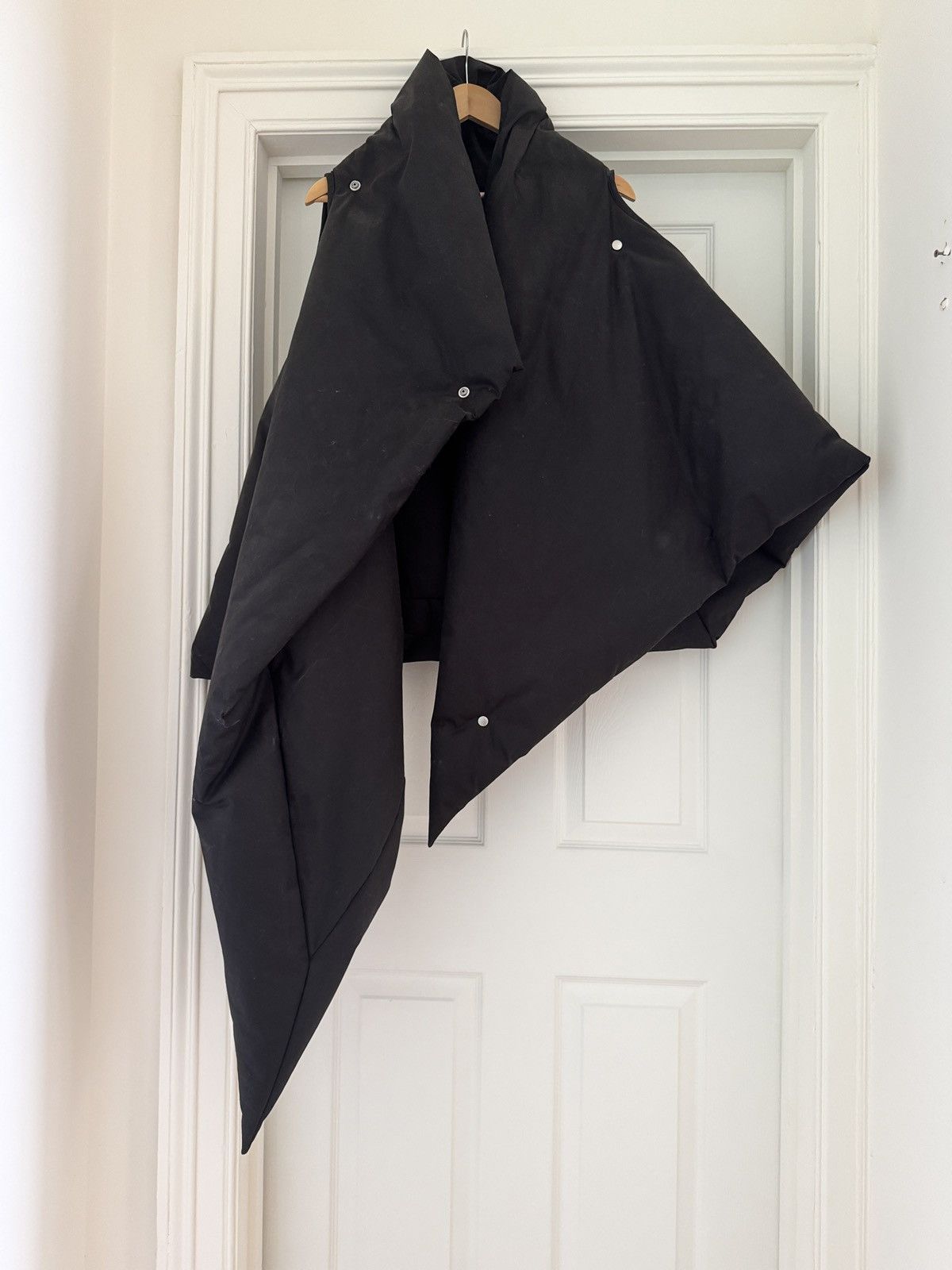 Rick Owens LAST DROP FW23 LUXOR GLEAM VEST IN BLACKHEAVY COTTON POPLIN Size US M / EU 48-50 / 2 - 6 Thumbnail