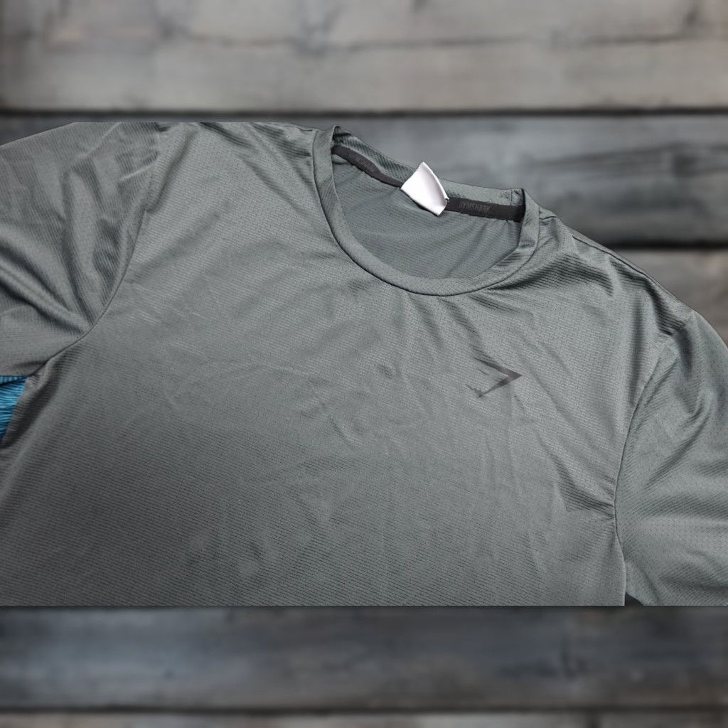 Gymshark Gymshark Shirt Mens Large Gray Short Sleeve Colorblock Training Tee Athletic Size US L / EU 52-54 / 3 - 1 Thumbnail