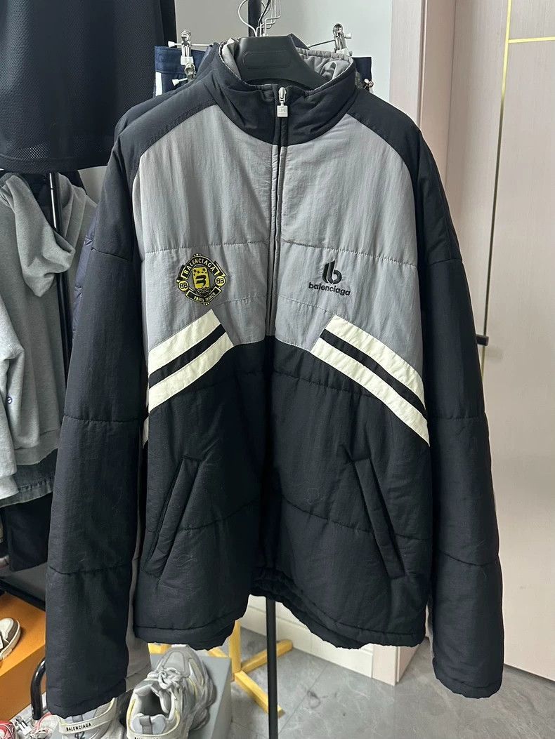 Balenciaga Balenciaga 22AW football SportyB logo cotton-padded jacket- Size US M / EU 48-50 / 2 - 1 Thumbnail