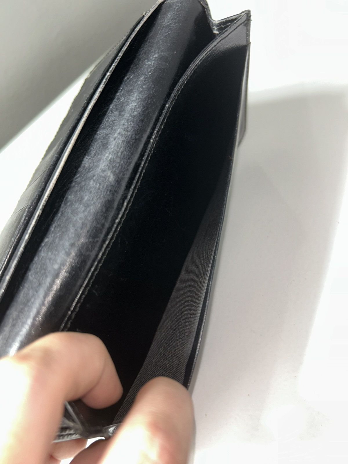 Louis Vuitton Louis Vuitton Black Epi Checkbook Wallet LO0990 Size ONE SIZE - 9 Thumbnail