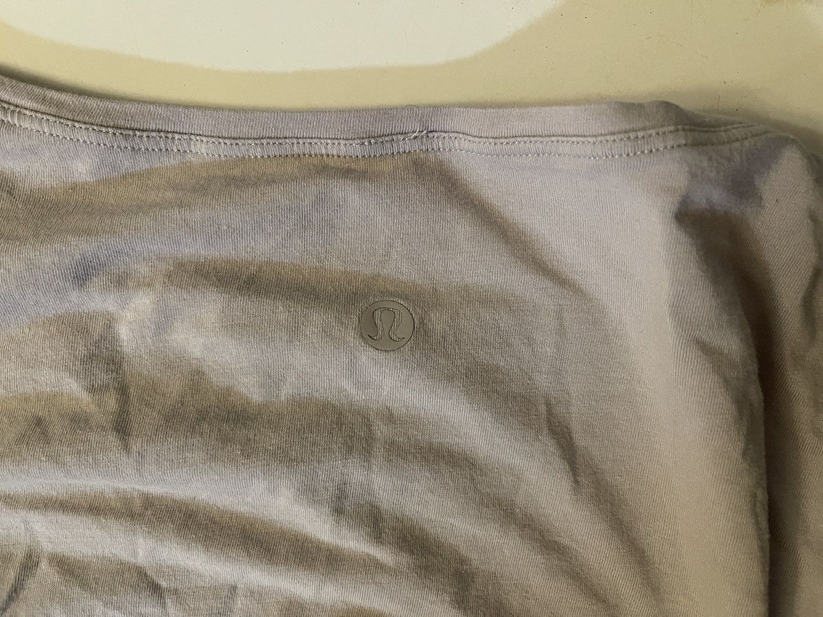 Lululemon Lululemon Boat Neck Top Light Lavender Loose Fit Size 2? Size XS / US 0-2 / IT 36-38 - 6 Thumbnail