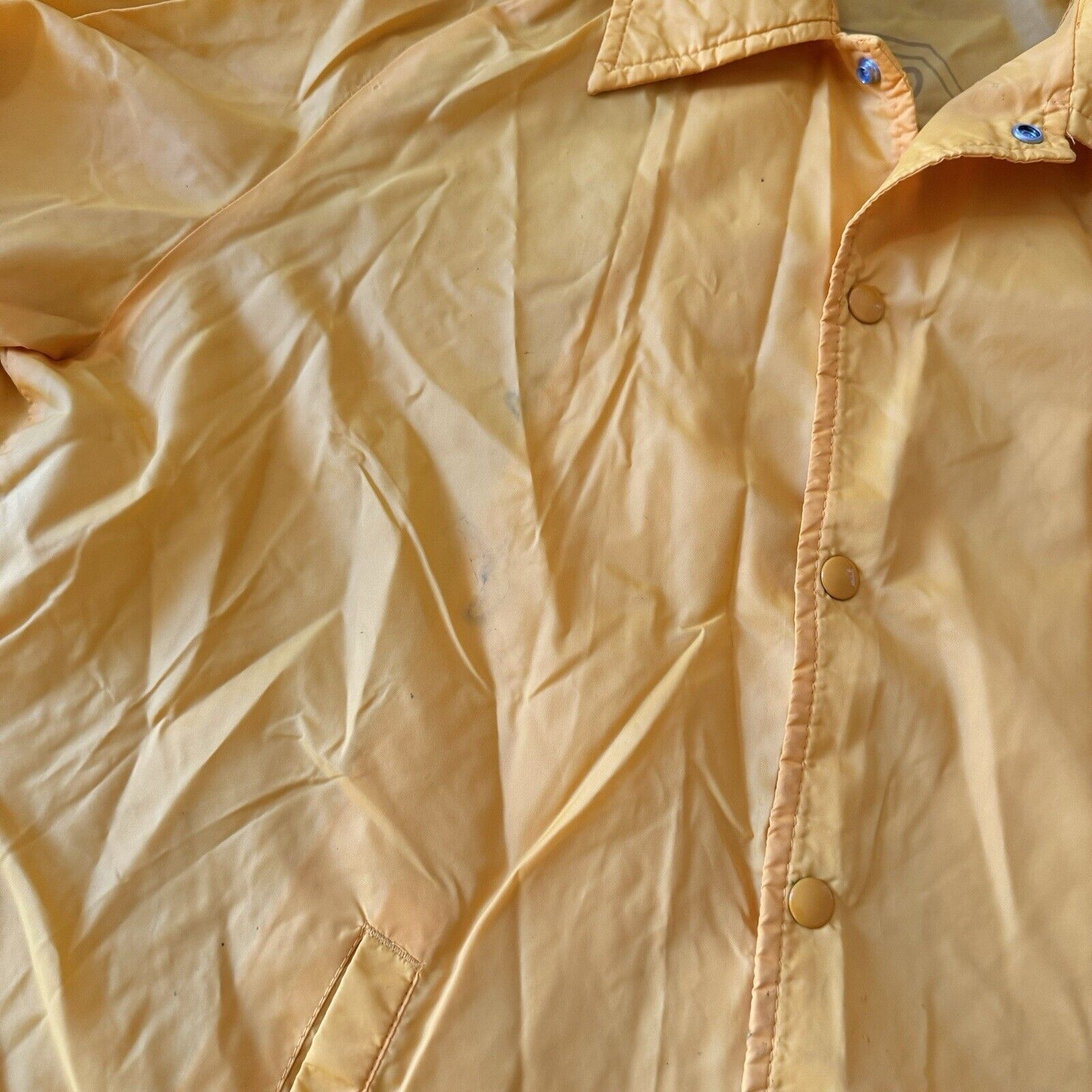 Vintage Vintage 70s Collegiate Pacific Yellow San Diego Nylon Jacket Size US L / EU 52-54 / 3 - 7 Thumbnail