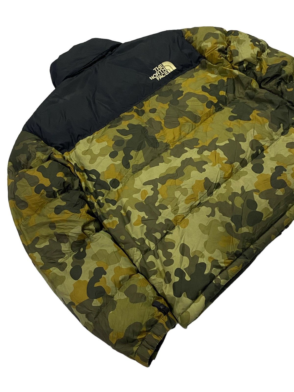 The North Face Vintage 90s The North Face 700 Nuptse Camo Puffer Jacket Size US M / EU 48-50 / 2 - 20 Thumbnail
