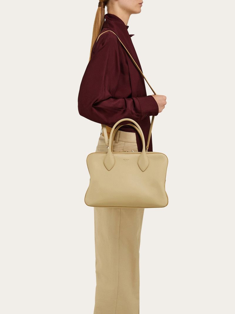 Salvatore Ferragamo o1s1rm0526 Size : OS / Shoulder Bag in Beige Size ONE SIZE - 6 Thumbnail