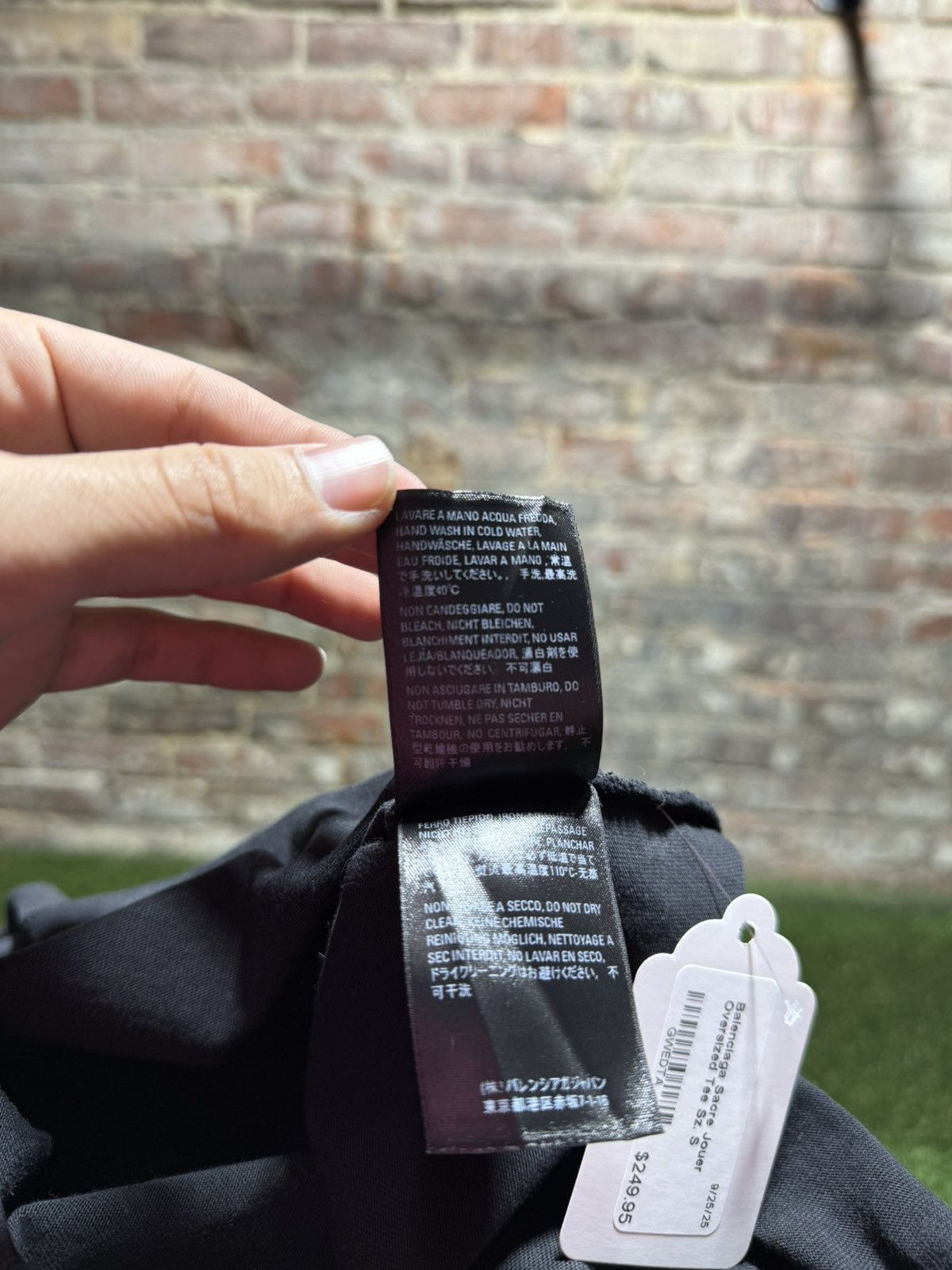 Balenciaga Balenciaga Sacre Coeur Tee Size US S / EU 44-46 / 1 - 7 Thumbnail