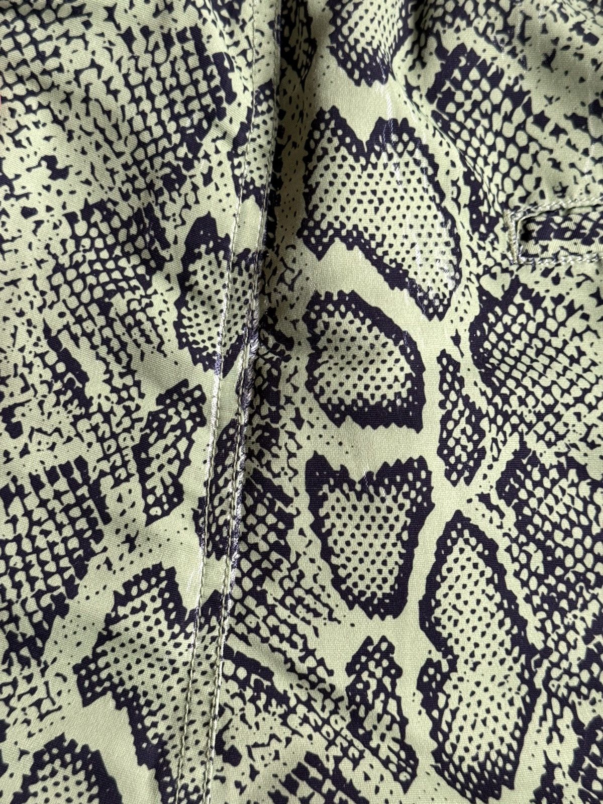 Supreme Supreme snakeskin shorts Size US 34 / EU 50 - 3 Thumbnail