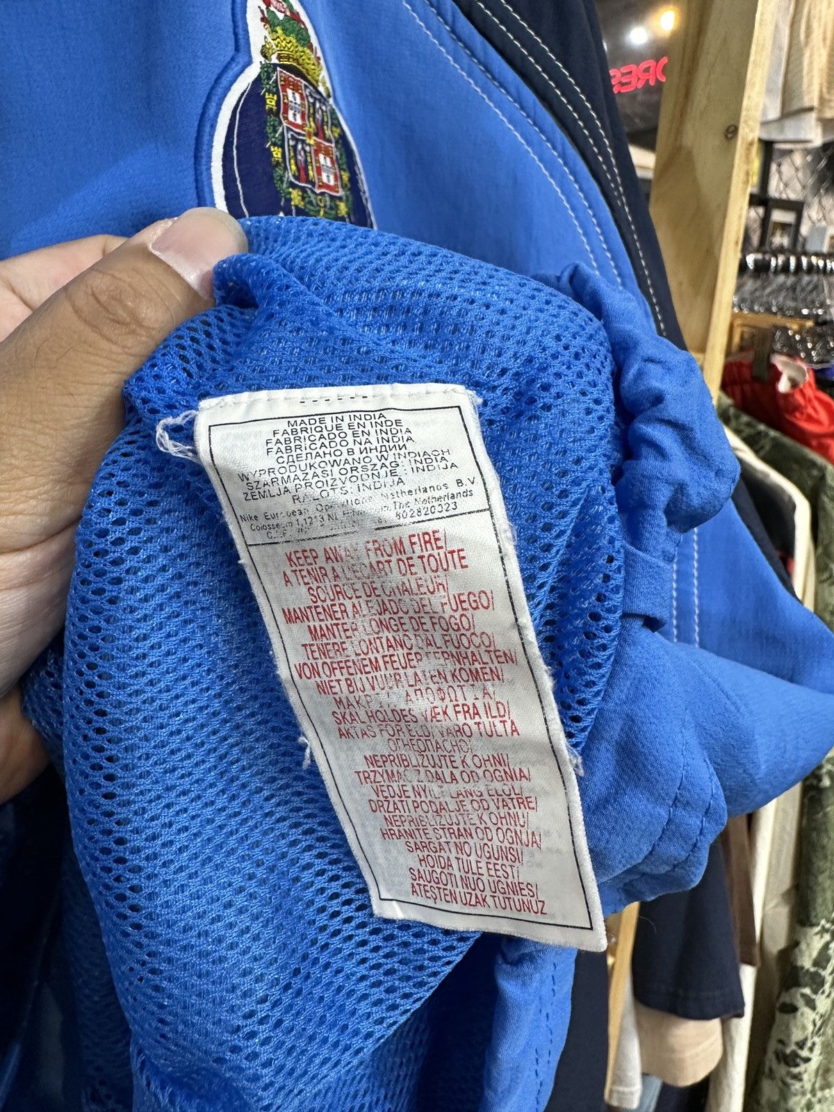 Nike Vintage FC Porto 2005-06 Nike Total 90 Track Jacket Size US L / EU 52-54 / 3 - 7 Thumbnail