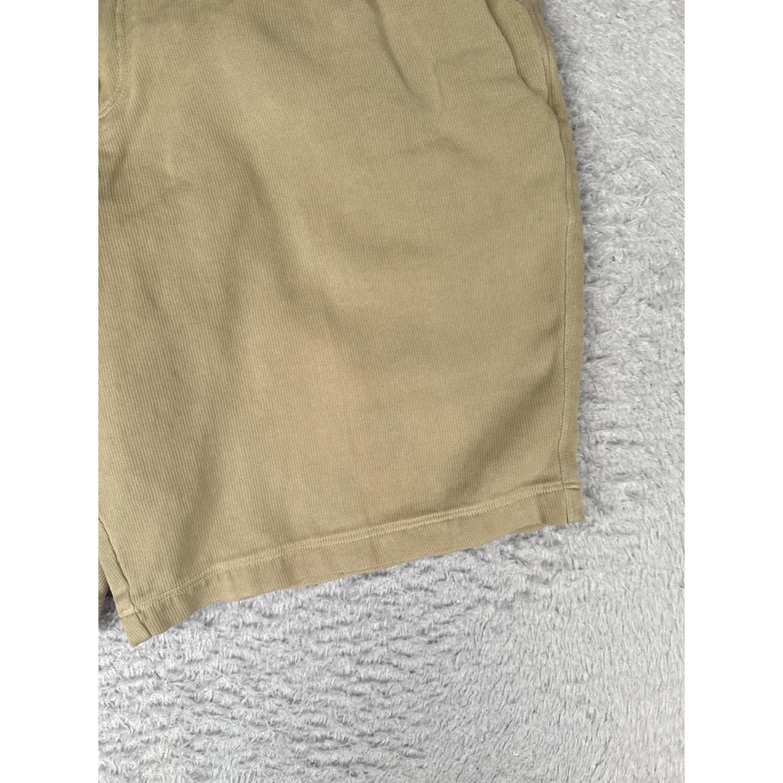 Tommy Bahama Tommy Bahama Shorts Mens 36 Tan Silk Cotton Blend Relax Chino Flat Front Casual Size US 36 / EU 52 - 2 Thumbnail