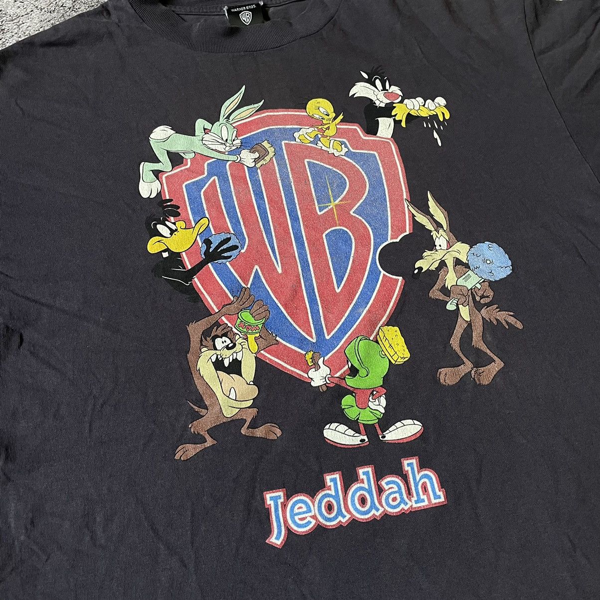 Vintage Vintage 2000s Warner Bros Graphic Tee Sun Faded Punk Boxy XL Size US XL / EU 56 / 4 - 6 Thumbnail