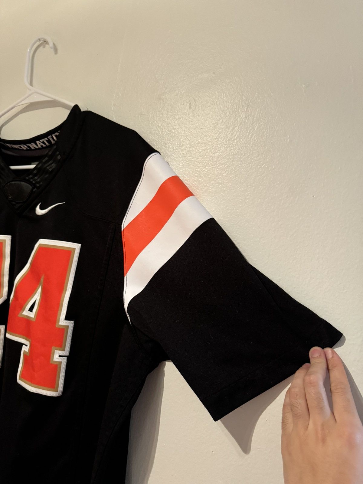 Nike Nike Oregon State Beavers Men’s L Football Jersey #24 Size US L / EU 52-54 / 3 - 6 Thumbnail