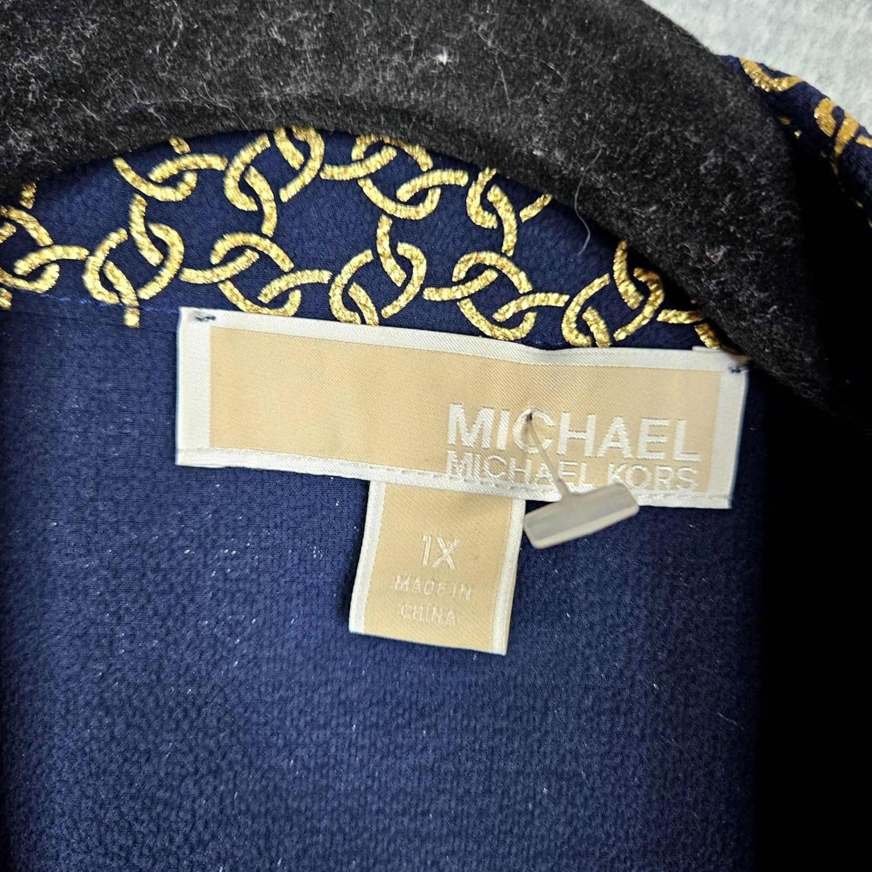 Michael Kors Michael Kors Women's Metallic Chian-Print Wrap Long Sleeve Blouse 1X Multicolor Pattern Sn/Blouse Mens? Size XL / US 12-14 / IT 48-50 - 3 Thumbnail