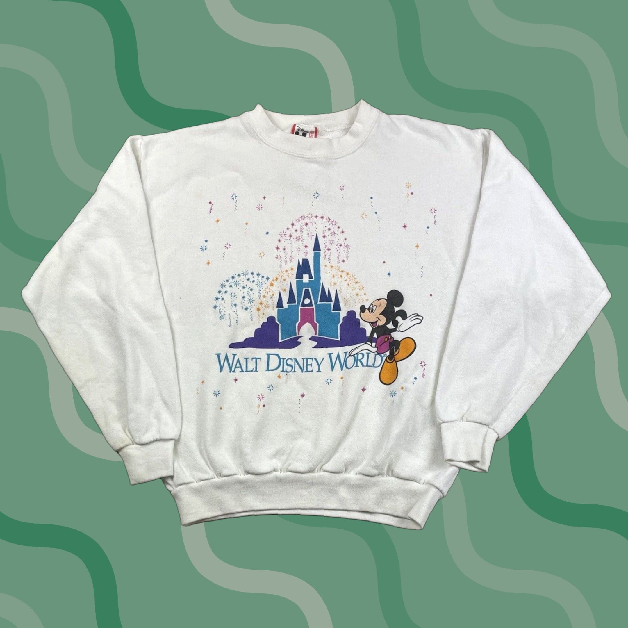 Disney VINTAGE Disney Mickey Magic Kingdom Epcot Crewneck Sweatshirt Mens Sz L USA Shirt Size US L / EU 52-54 / 3 - 1 Thumbnail