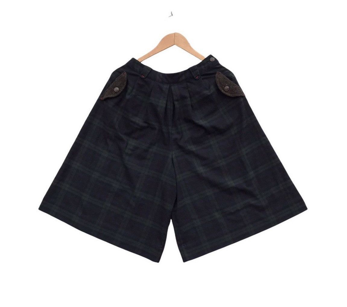 Harris Tweed 🔥Accept Binding Offer🔥 Harris Tweed Black And Green Shorts Size US 30 / EU 46 - 2 Thumbnail