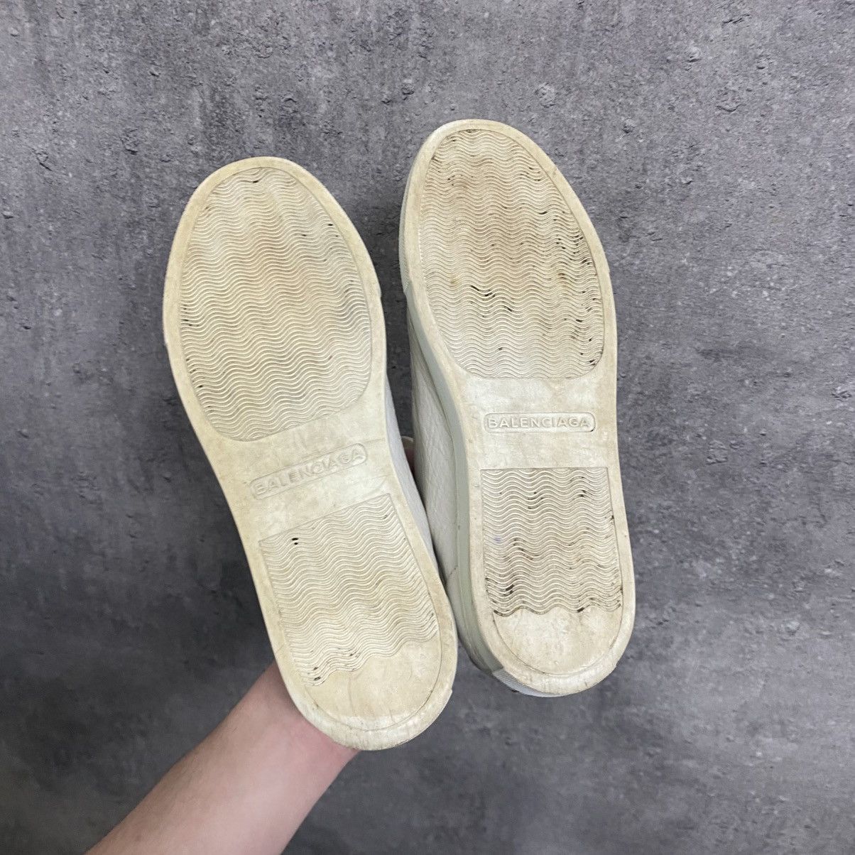 Balenciaga Balenciaga Arena Low Top White Leather Shoes With Box Luxury Size US 5.5 / EU 38 - 9 Thumbnail