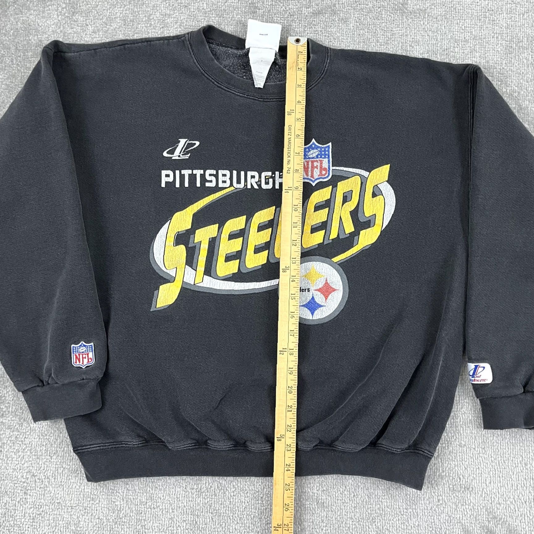 Logo Athletic VINTAGE Pittsburgh Steelers Sweatshirt Mens Large Faded Black Logo Athletic Crew 90s Mens Size US L / EU 52-54 / 3 - 5 Thumbnail