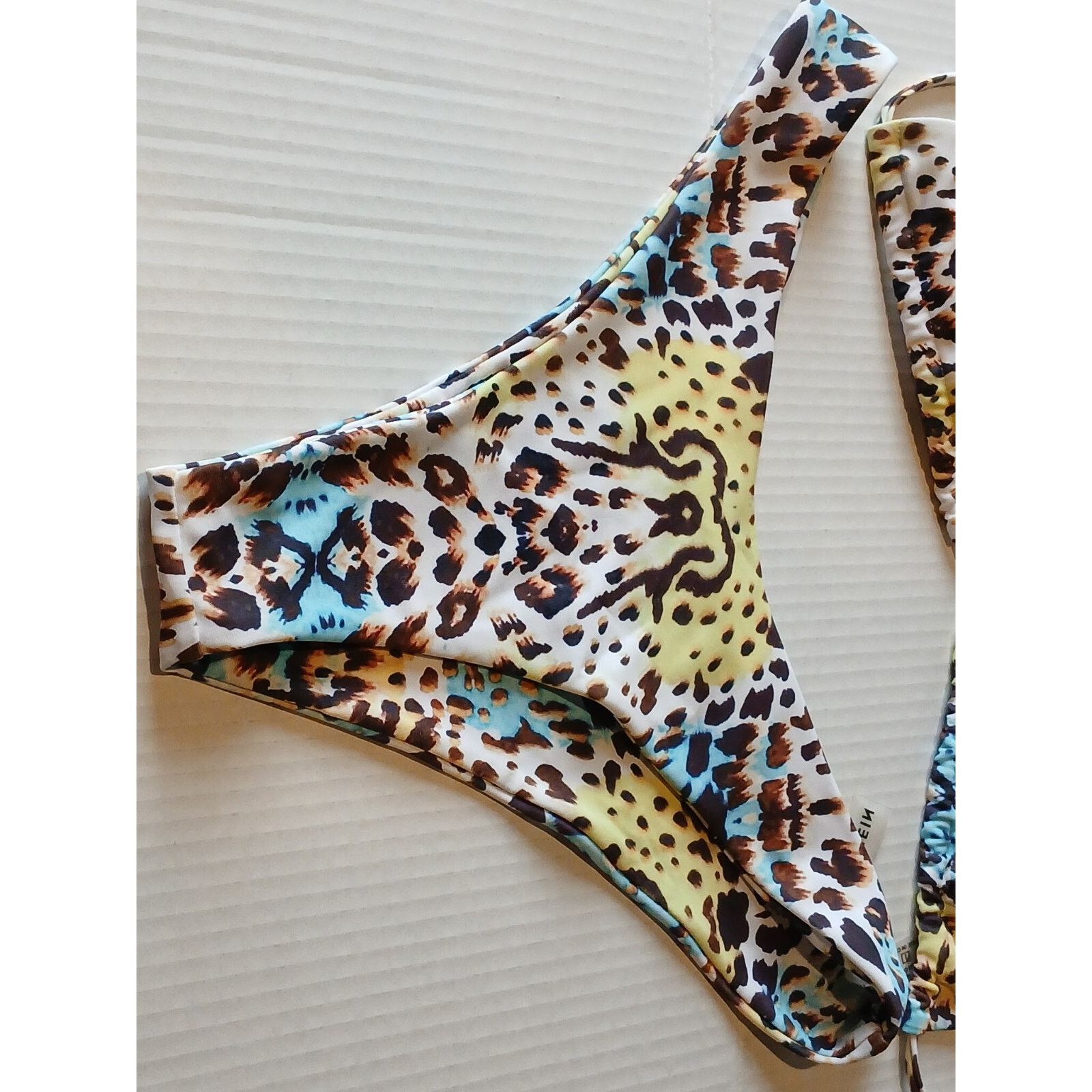 Shein SHEIN (Medium) 2 Piece Swim Suit with Extra Multicolor Top Size ONE SIZE - 6 Thumbnail