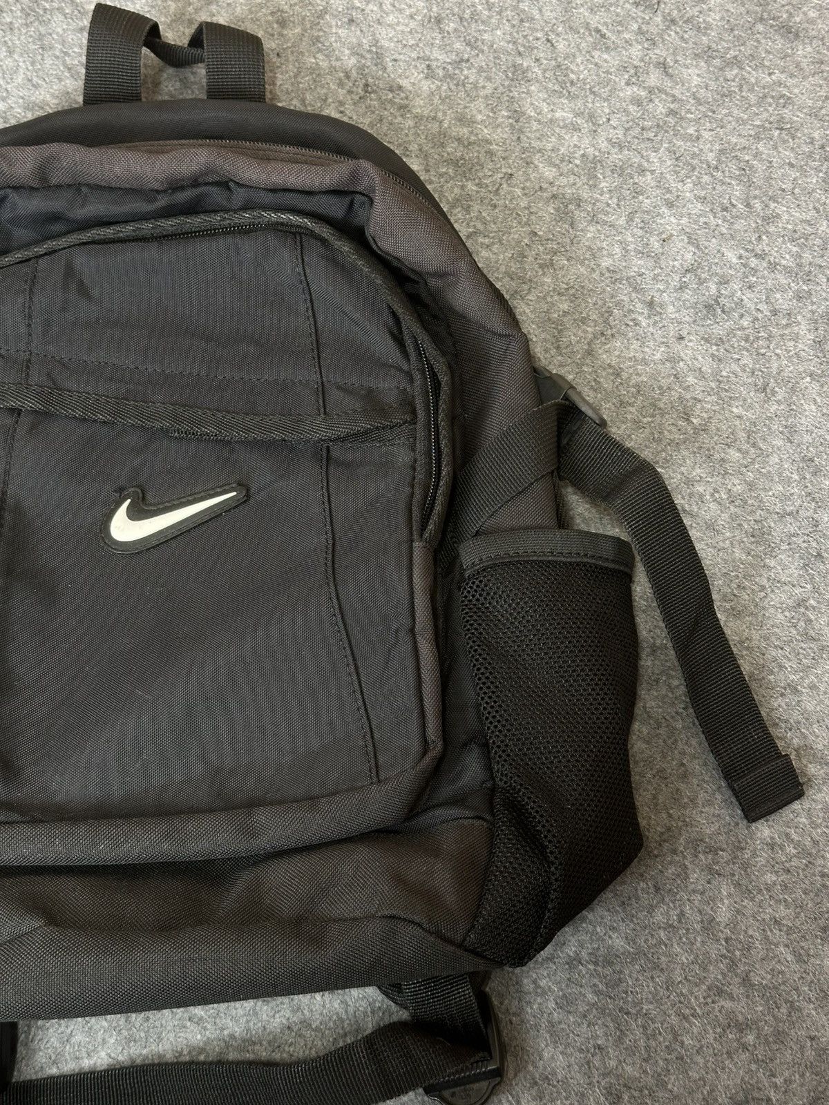 Nike Nike Y2K archive backpack with mesh side pockets. Size ONE SIZE - 3 Thumbnail